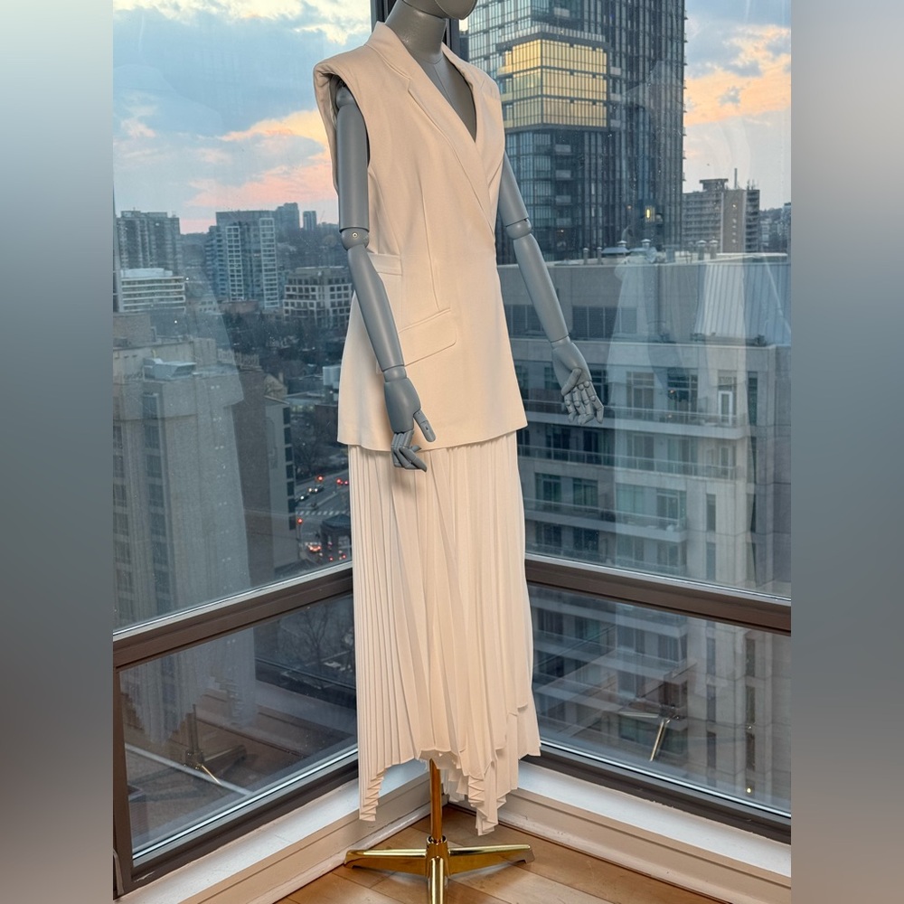 🆕 SIMKHAI 🧿 NWOT Helena Combo Blazer Dress, Pleated Skirt, White - Sz US 10 - Picture 6 of 17